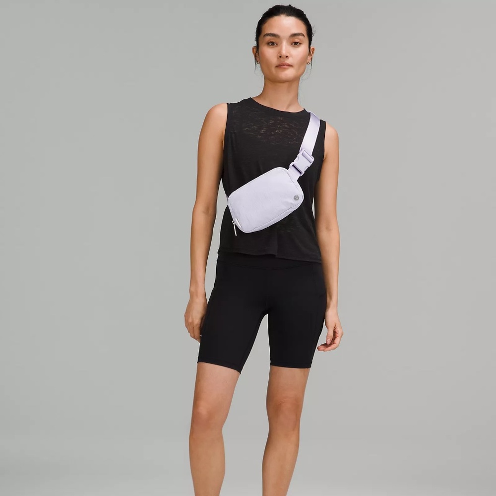 🆕 NWT EXTENDED STRAP lululemon everywhere belt bag - lavender fog - Picture 3 of 14